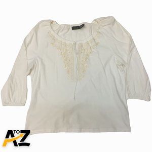 R Q T Petite Womens Top Size PXL White 3/4 Sleeves Embroidery
